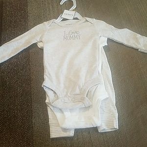 Long sleeve and short sleeve onesie with pants